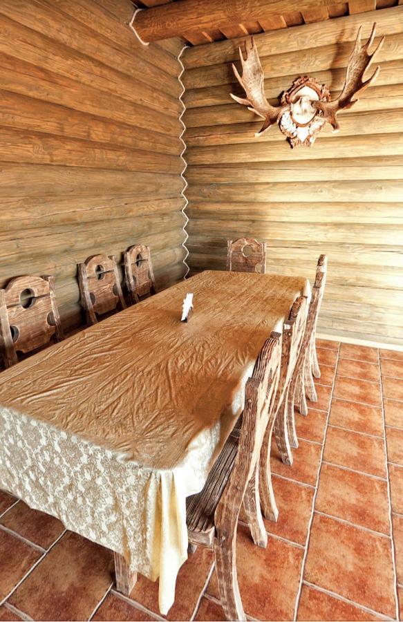 Візит Hotel Bushtyno ภายนอก รูปภาพ