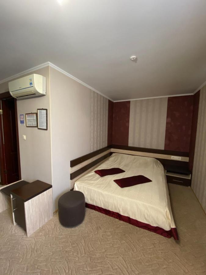Візит Hotel Bushtyno ภายนอก รูปภาพ